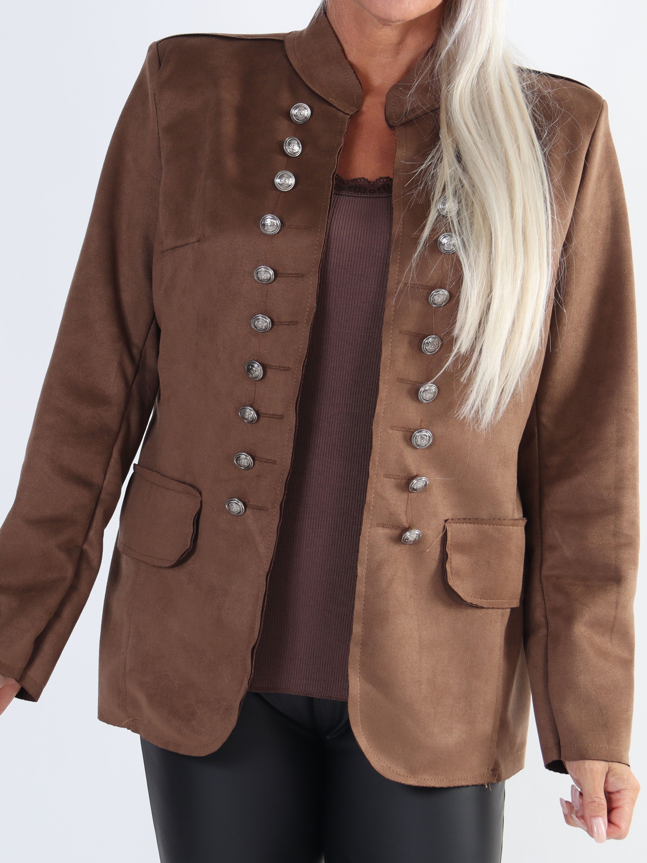 Larissa - Fin kavaj i mockaimitation med knappar